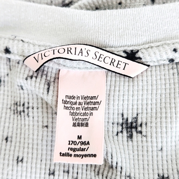 Victoria's Secret White Star Print Pajama Set - Picture 8 of 8